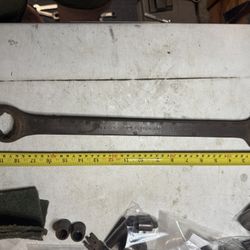 Vintage Plomb 1-7/16" SAE Combination Wrench 1246 Made in USA