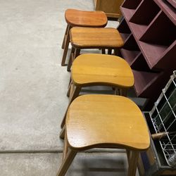 5 Small Stools 