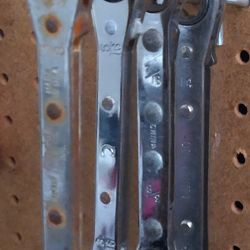 Double End Ratcheting Box Wrenches