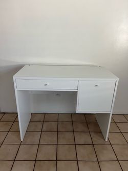 White desk