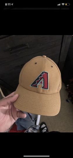 Diamond backs hat. VALCRO ADJUSTABLE