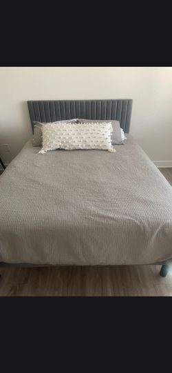Queen bed with bed frame