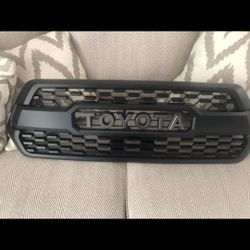 Tacoma trd pro grill