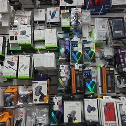 Prices are $10 & $15
We sell in the store only.
We do not ship and do not meet.

We have available for Samsung Galaxy s9 till s25 ultra & For iPhones.