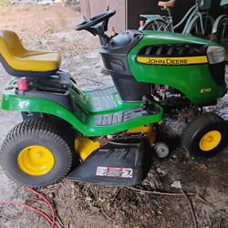 Jon Deer E120 Riding Mower (Needs A Blade Pulley)