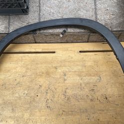2014,2015,2016,2017,2018,2019 Toyota Highlander Left Front Fender Flare