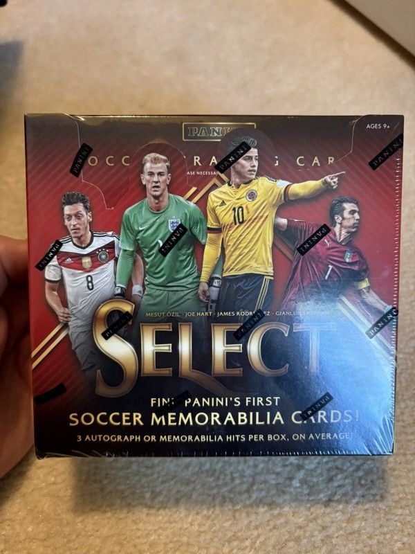 2015-16 Panini Select Soccer Sealed Box 1st Release! Ultra rare W/ Messi Ronaldo