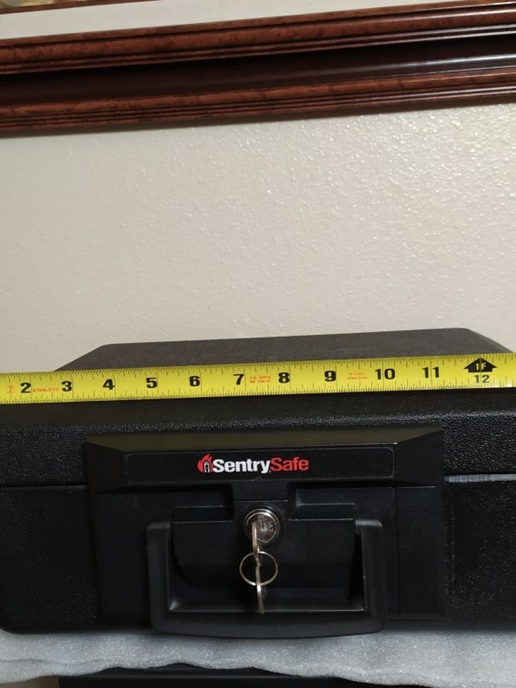 SentrySafe . Like New Condition.
