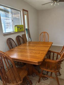 Solid Oak Dining Table & 6 Chairs