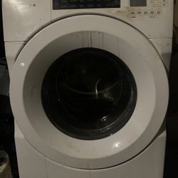 Amana Front Loading Washing Machine 