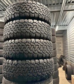 285/70-17 BFGOODICH ko2 Tires con 70% de vida las 4