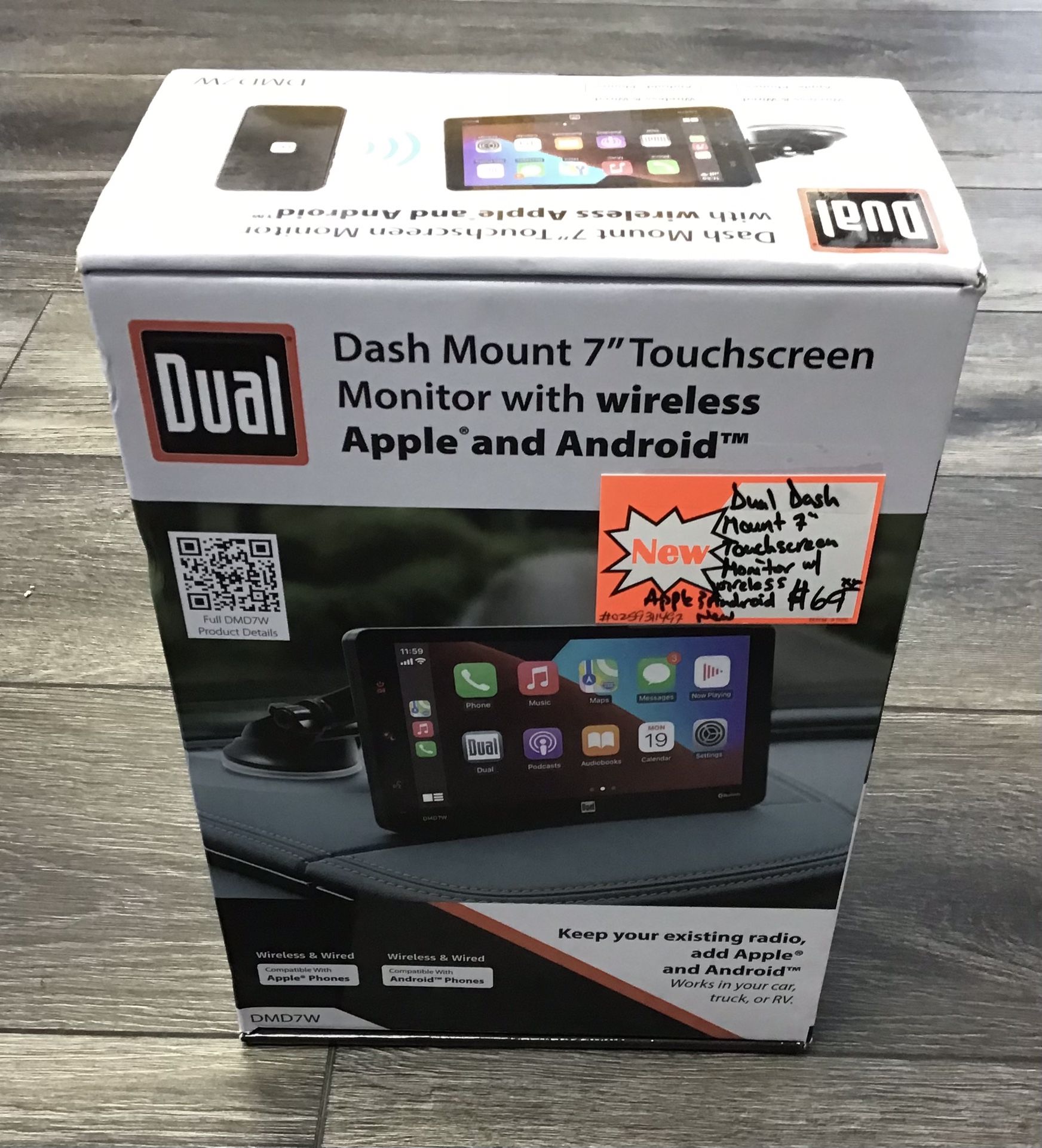 Dual Dash mount 7” Touchscreen monitor with wireless apple and android brand new