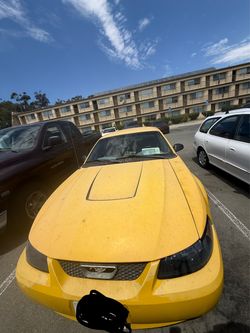 2004 Ford Mustang