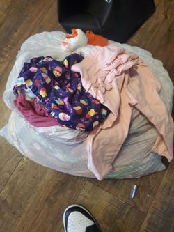 FREE BABY GIRL CLOTHES MIXED 3 TO 6 MONTHS TO 1