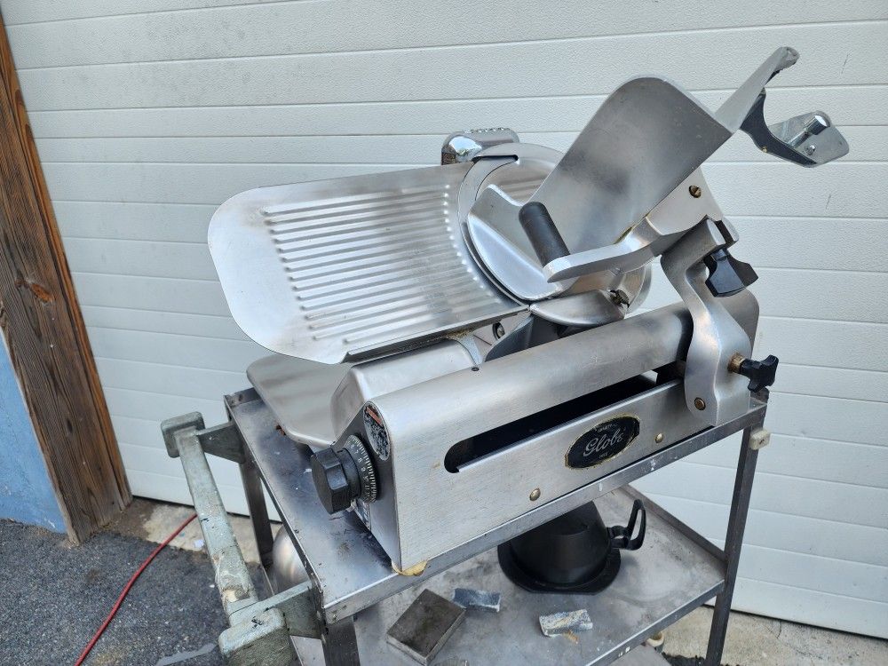 Globe Model 500 Commercial Deli Meat Cheese Vegetable Slicer 120v W/Sharpener