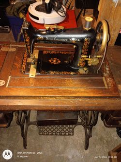 Black & brown new concord sewing machine