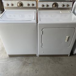 Washer And Dryer.    Like New!!