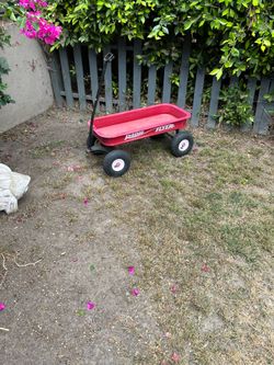 Radio Flyer wagon