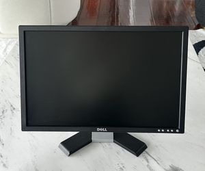 This is a Dell E228WFPc 22" LCD monitor