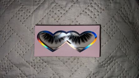 Eye lashes