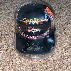 Terrell Davis Signed Super Bowl XXXII Cap
