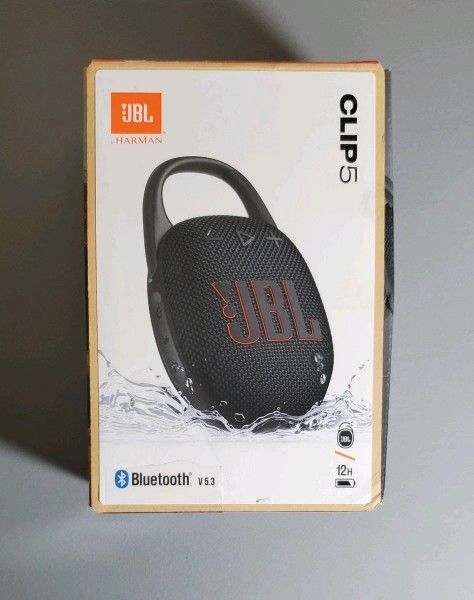 JBL - Clip 5 Portable Bluetooth Speaker - Black