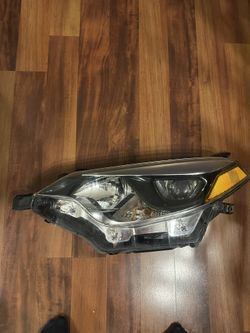 Headlamp Toyota Corolla 2015 Oem