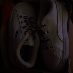 White Toddler Pumas