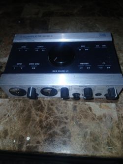 Komplete Audio 6