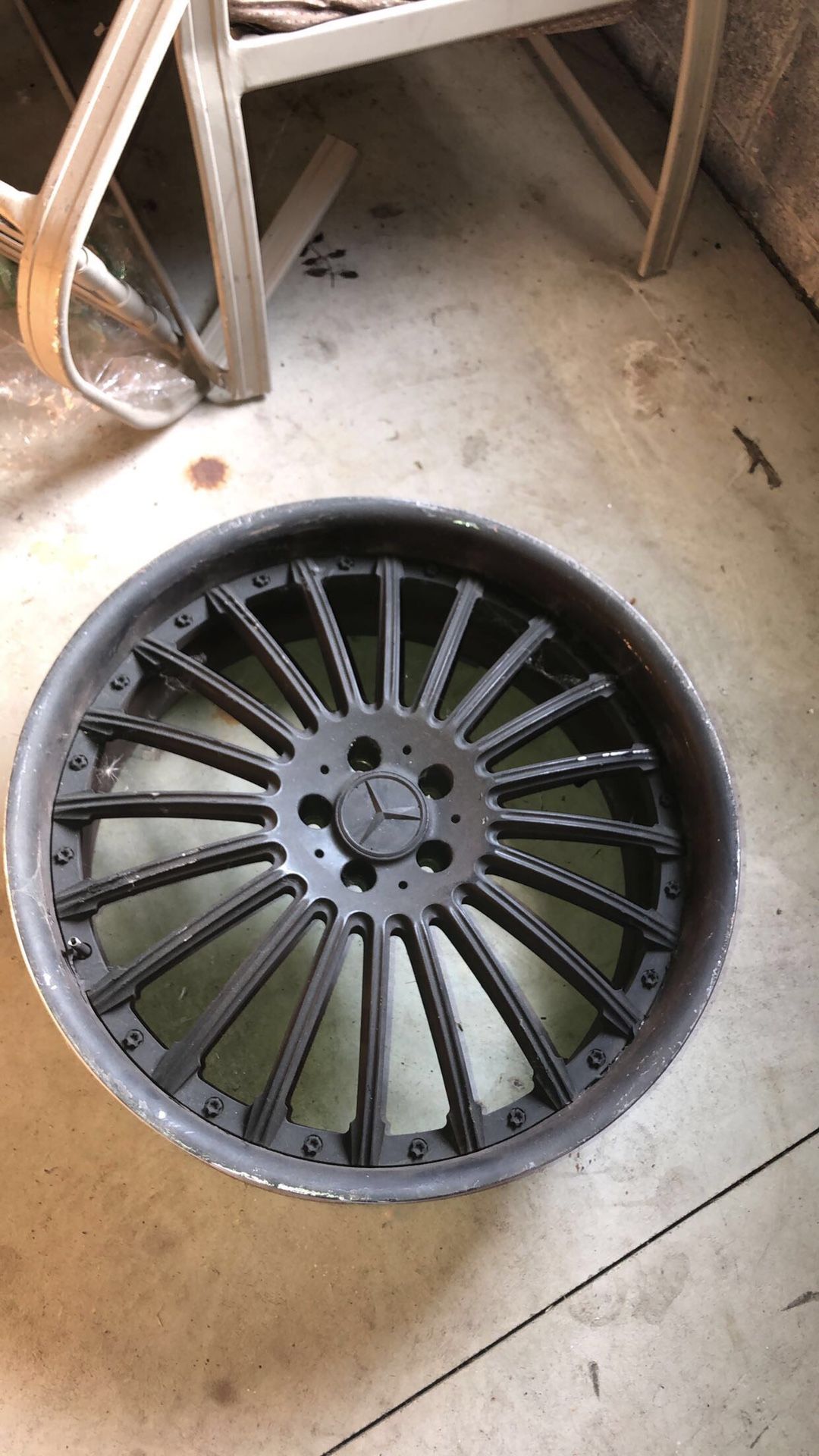 Mercedes Benz 22’ rims