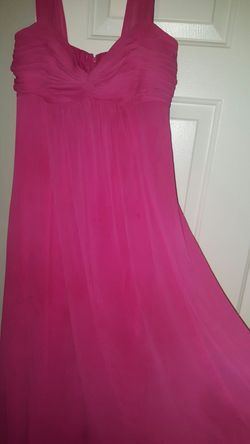 U looking for a prom dress?