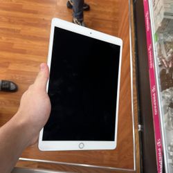 iPad Air 3rd Generation 64GB WiFi Cellular Used 