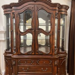 Solid Wood China Hutch