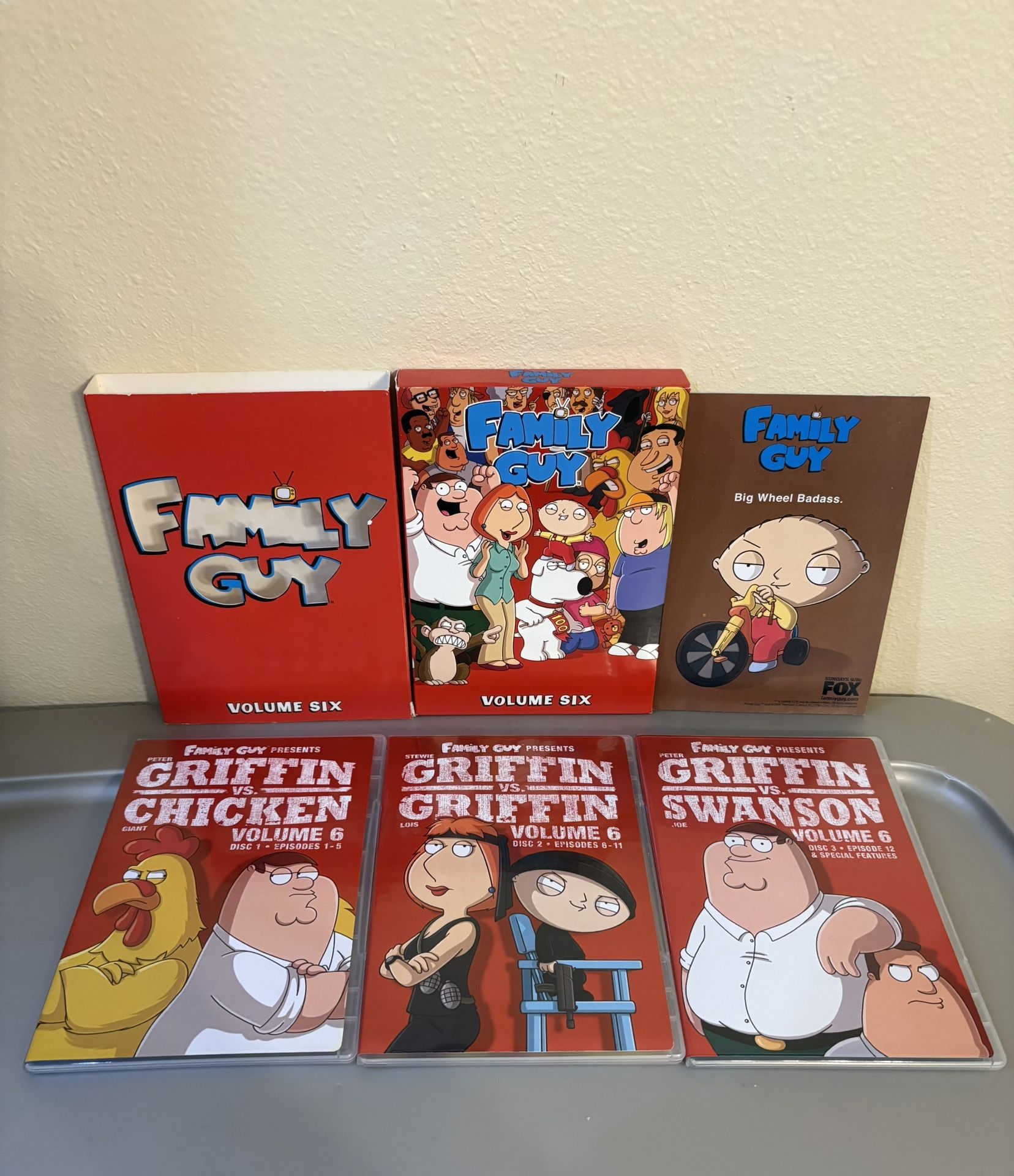Family Guy Volume 6 Episode 1-12 & Special Features 3 Disc Set W/ Sleeve