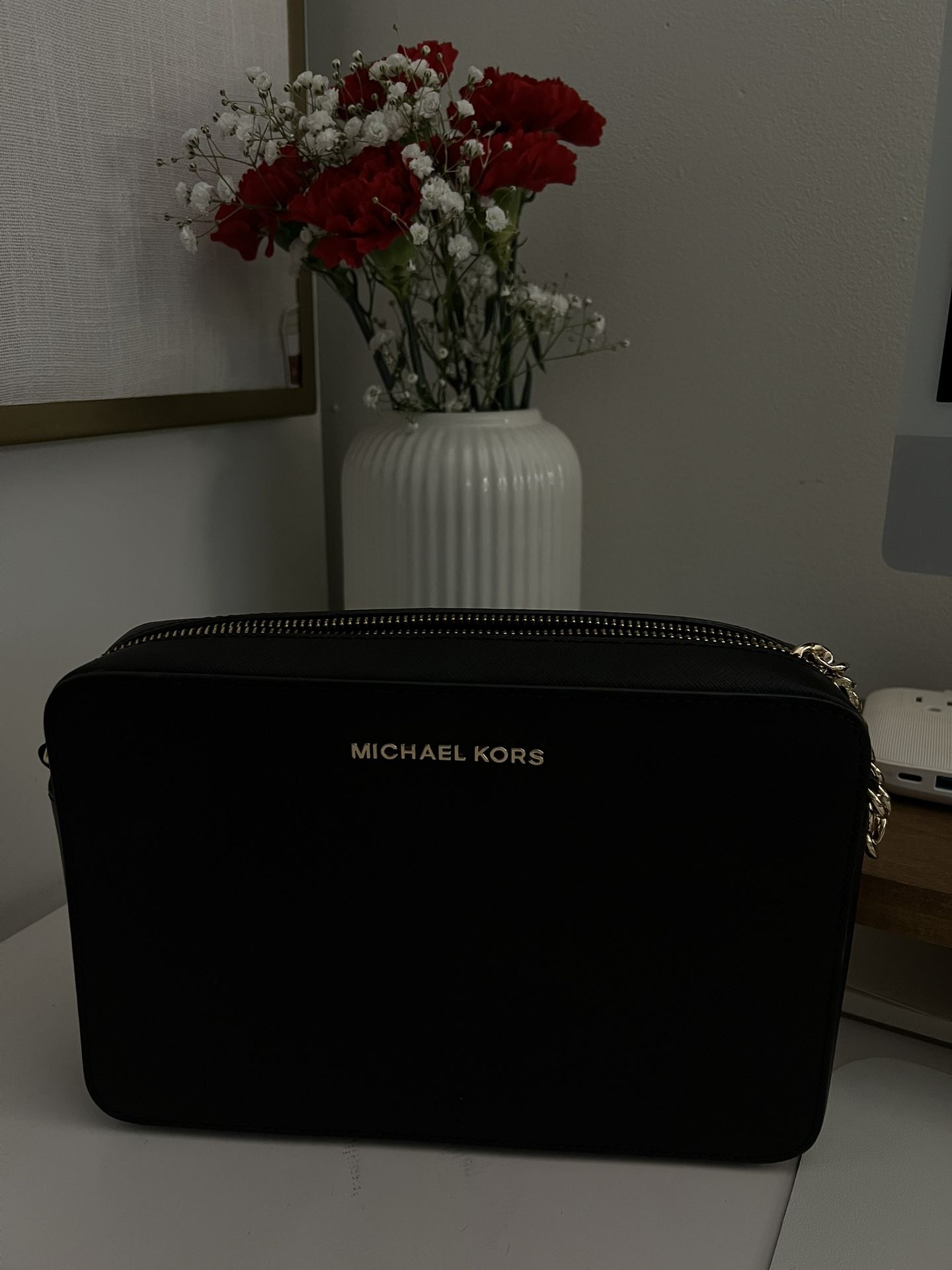 Black Kate Spade Purse