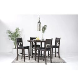 TALL DARK BROWN DINING ROOM SET
