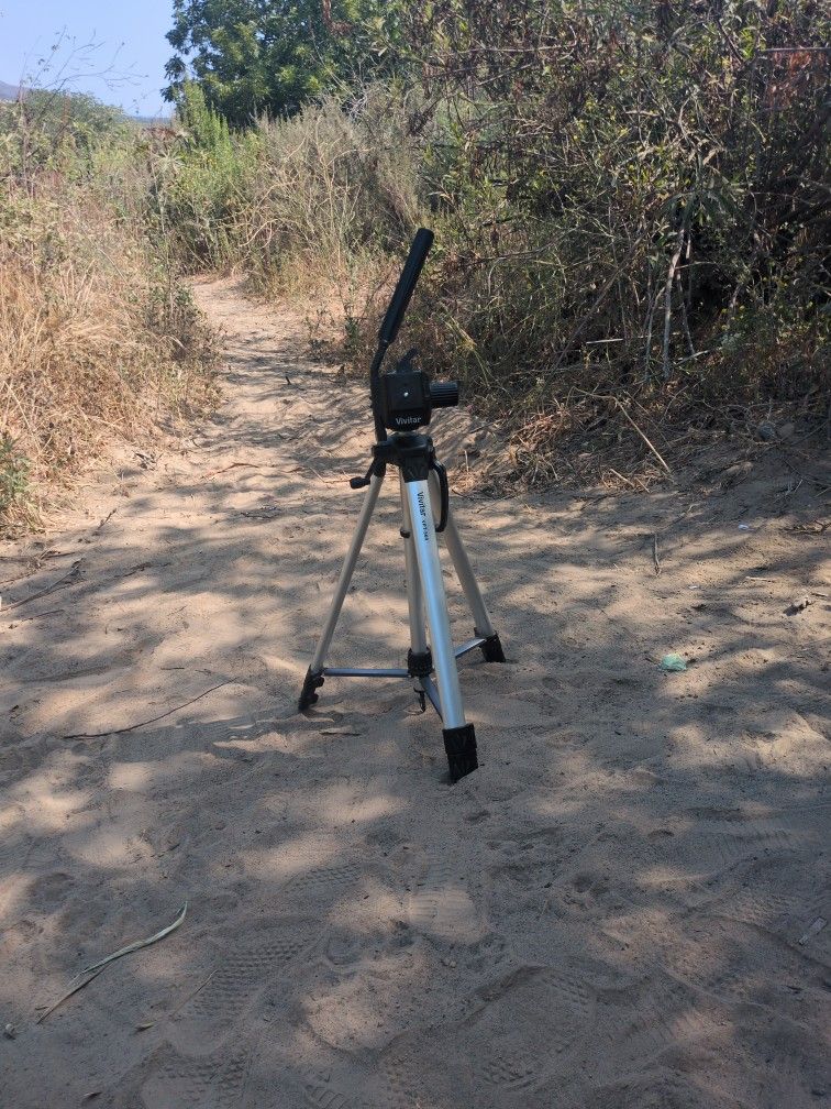 Vivitar VPT-360 Tripod