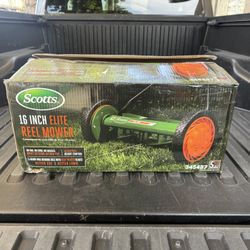 Scott's 16 in. Manual Walk Behind Push Reel Lawn Mower