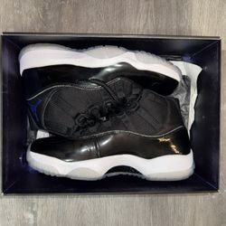 Jordan 11 Space Jam 