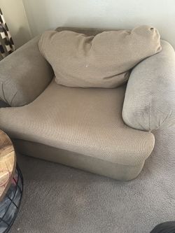 Swivle Chair FREE!! Must Go