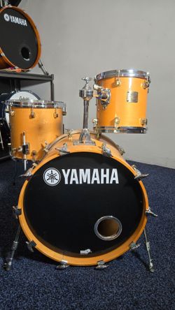 VINTAGE 1990'S YAMAHA MAPLE CUSTOM  MADE IN JAPAN 3 PIECE