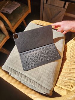 Apple Smart Keyboard Folio 12.9" iPad Pro (3rd/4th/5th/6th Gen) A2039 - Great Working Condition!