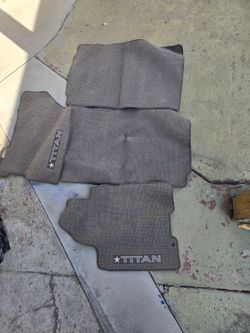 2005 nissan titan mats