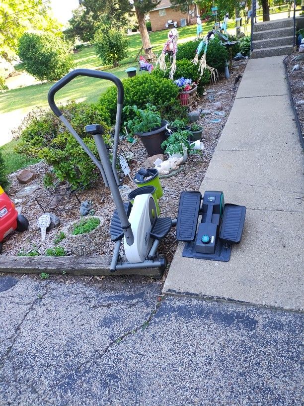 Elliptical Machines $55 Each Firm!!! Carol Stream 60188
