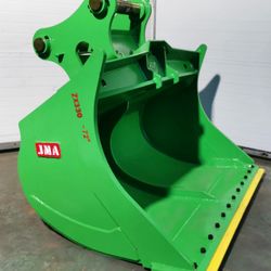 Excavator Hitachi ZX 300 Tilt Bucket 72 inches Width.