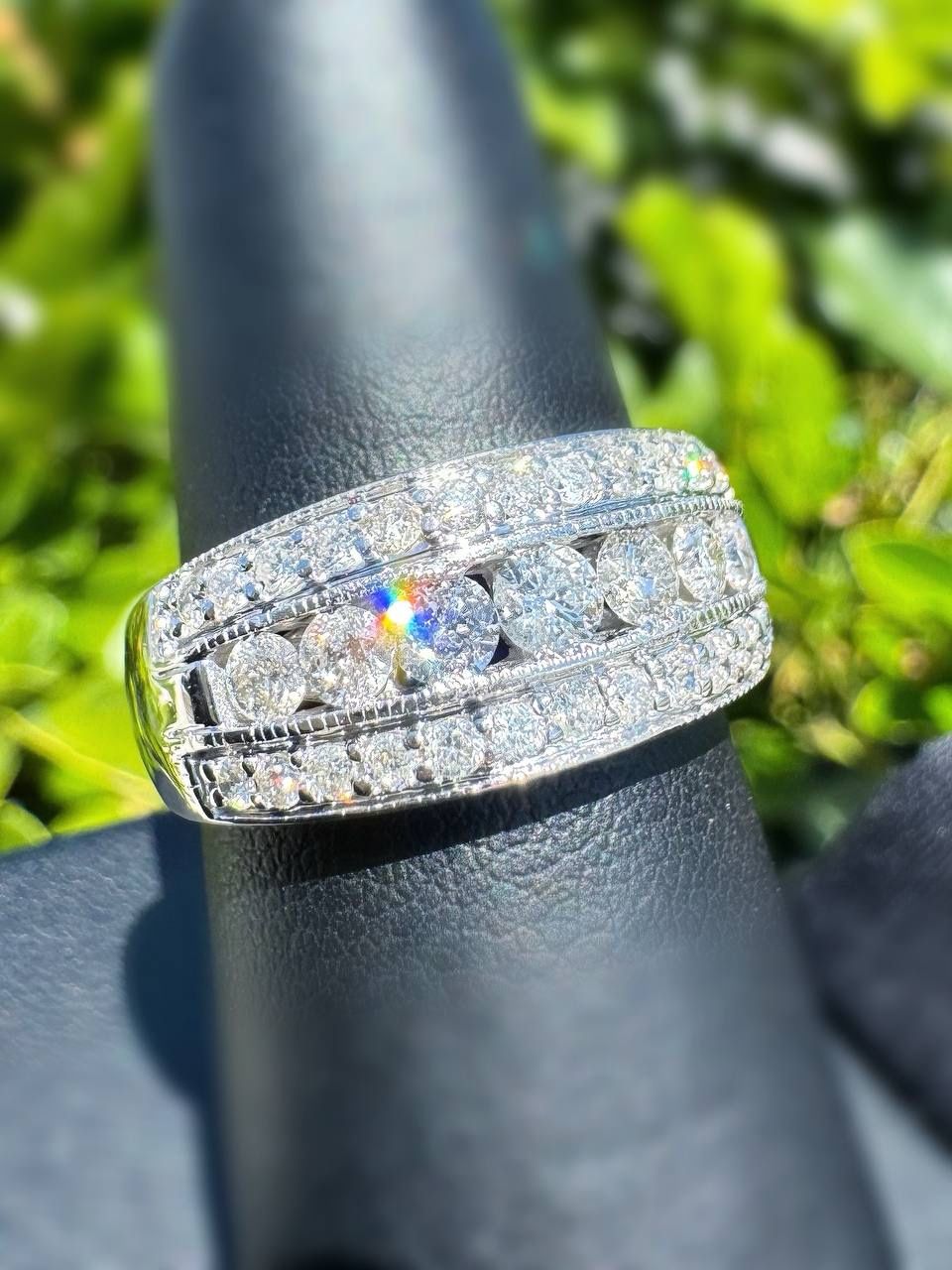 10k solid White Gold 1.5CTW Natural Diamond Anniversary Pave ring sz 7