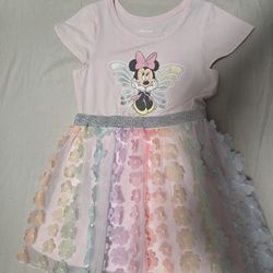 Minnie Mouse dress like new, size 3T/Vestido de Minnie Mouse para niña, talla 3 años