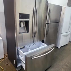 SAMSUNG REFRIGERATOR STAINLESS STEEL WITH DOUBLE ICE MARKER