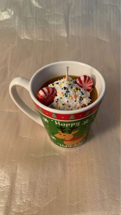 Hot chocolate scented candle