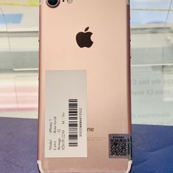 Apple iphone 7, 32 gb unlocked with store warranty and receipt 